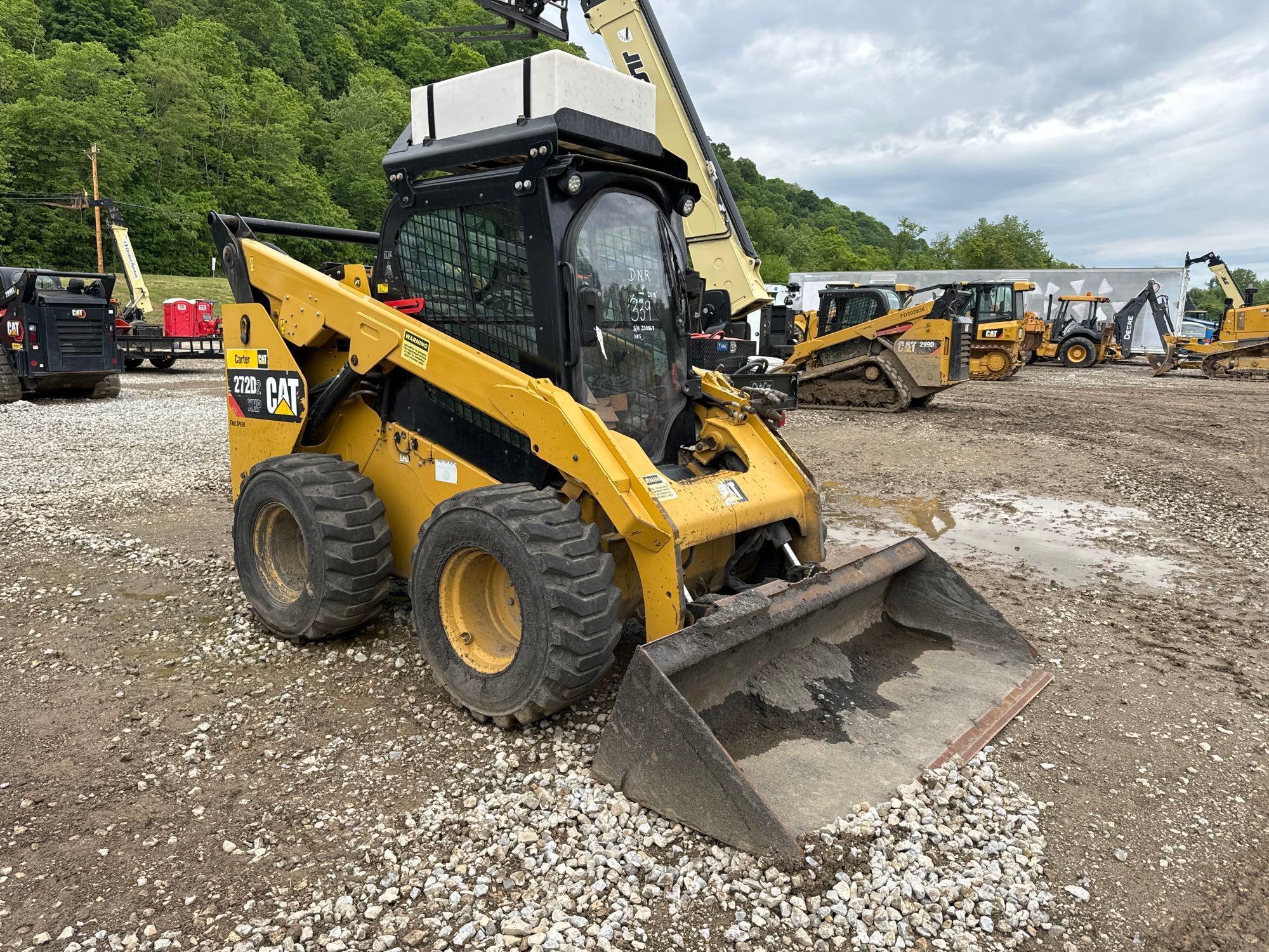 2018 CAT 272D2 XHP SKID STEER SN:MD200863 equipped with cab, air, heat, 2-speed, high flow