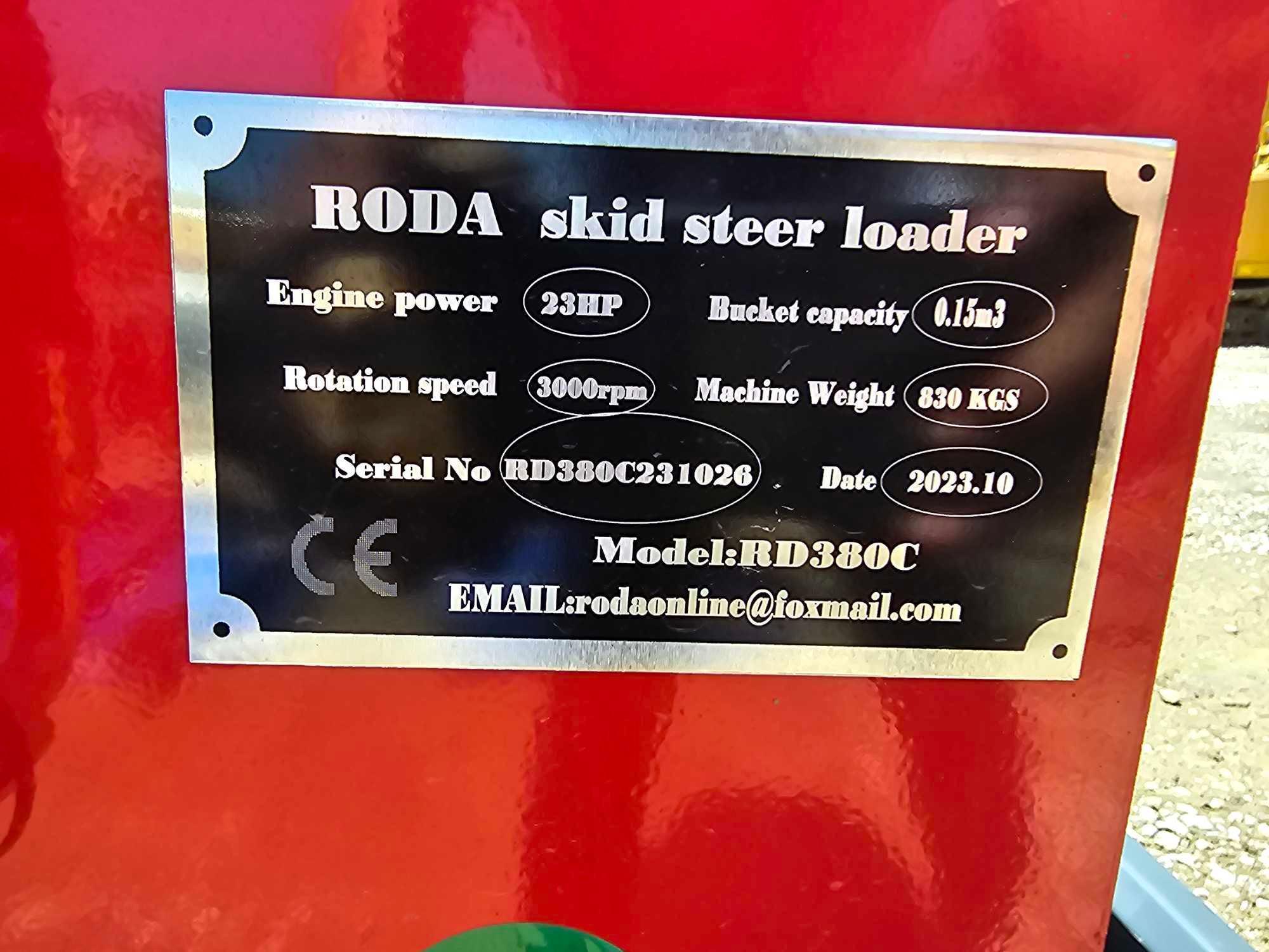 NEW RODA RD380C MINI TRACK DUMPER...with 40in. GP bucket. SN: 231026