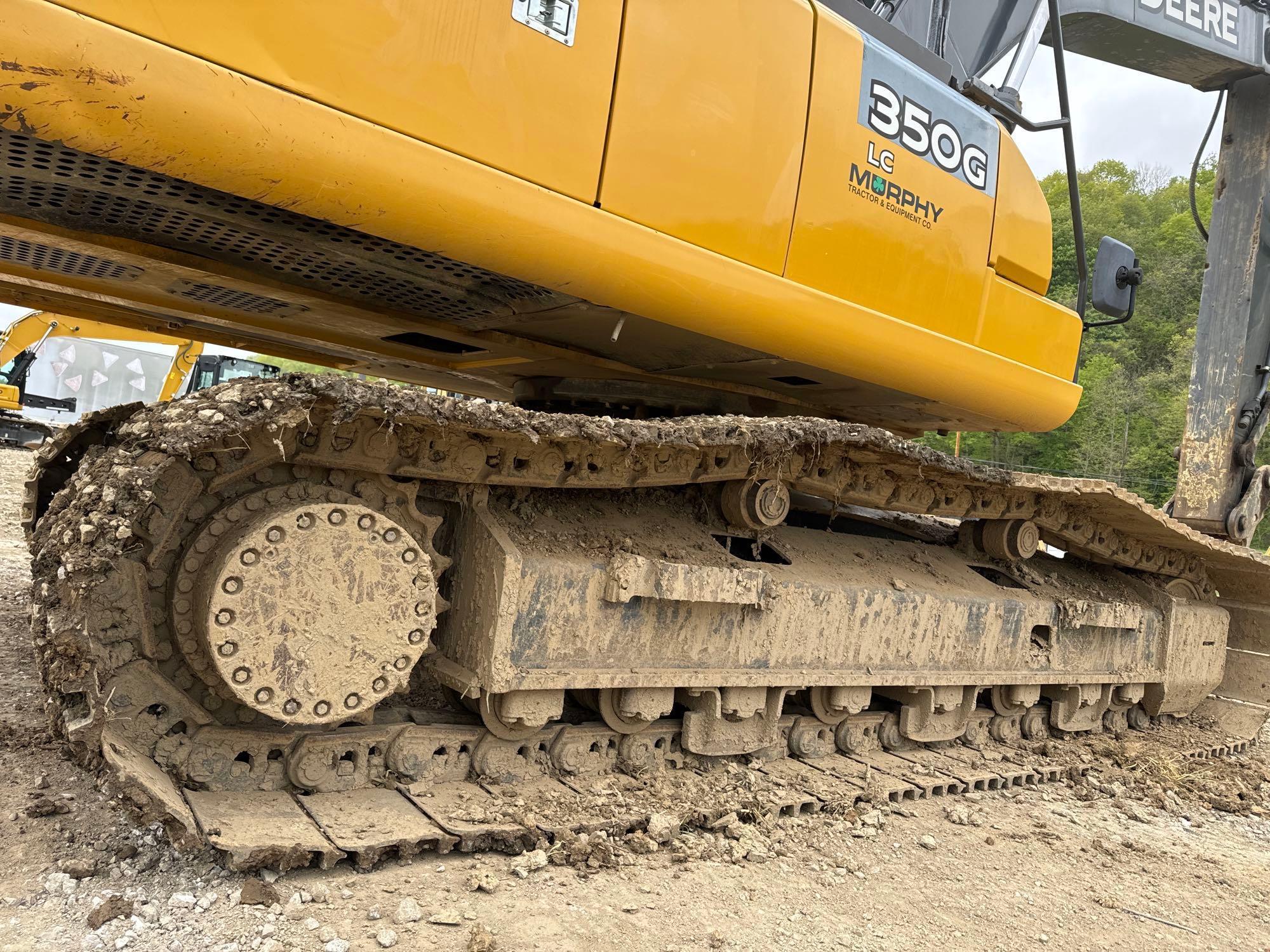 2018 JOHN DEERE 350GLC HYDRAULIC EXCAVATOR. SN: 812358...powered by John Deere diesel engine, equipp