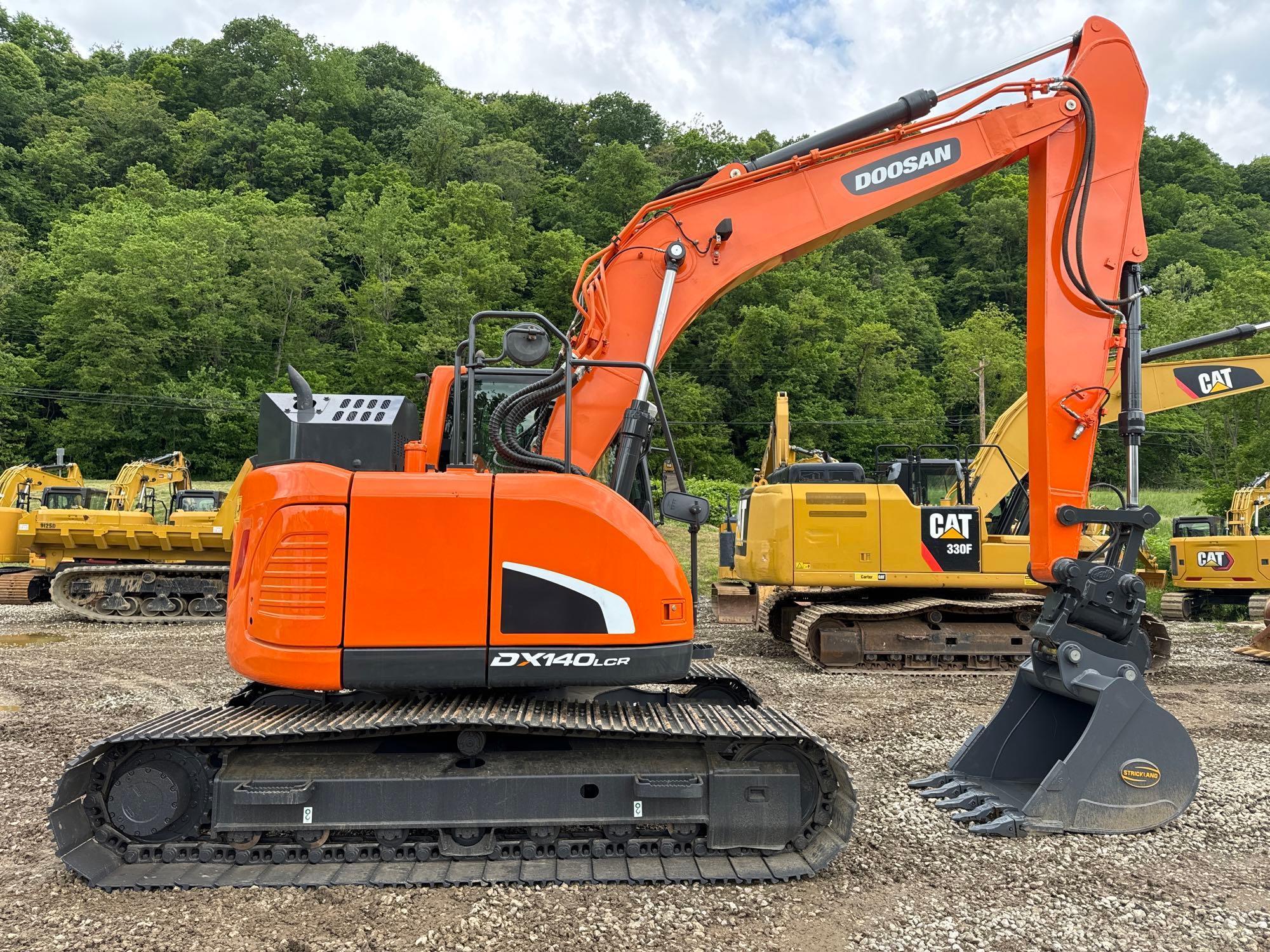 2019 DOOSAN DX140LCR-5 HYDRAULIC EXCAVATOR SN:20341 powered by diesel engine, equipped with Cab,