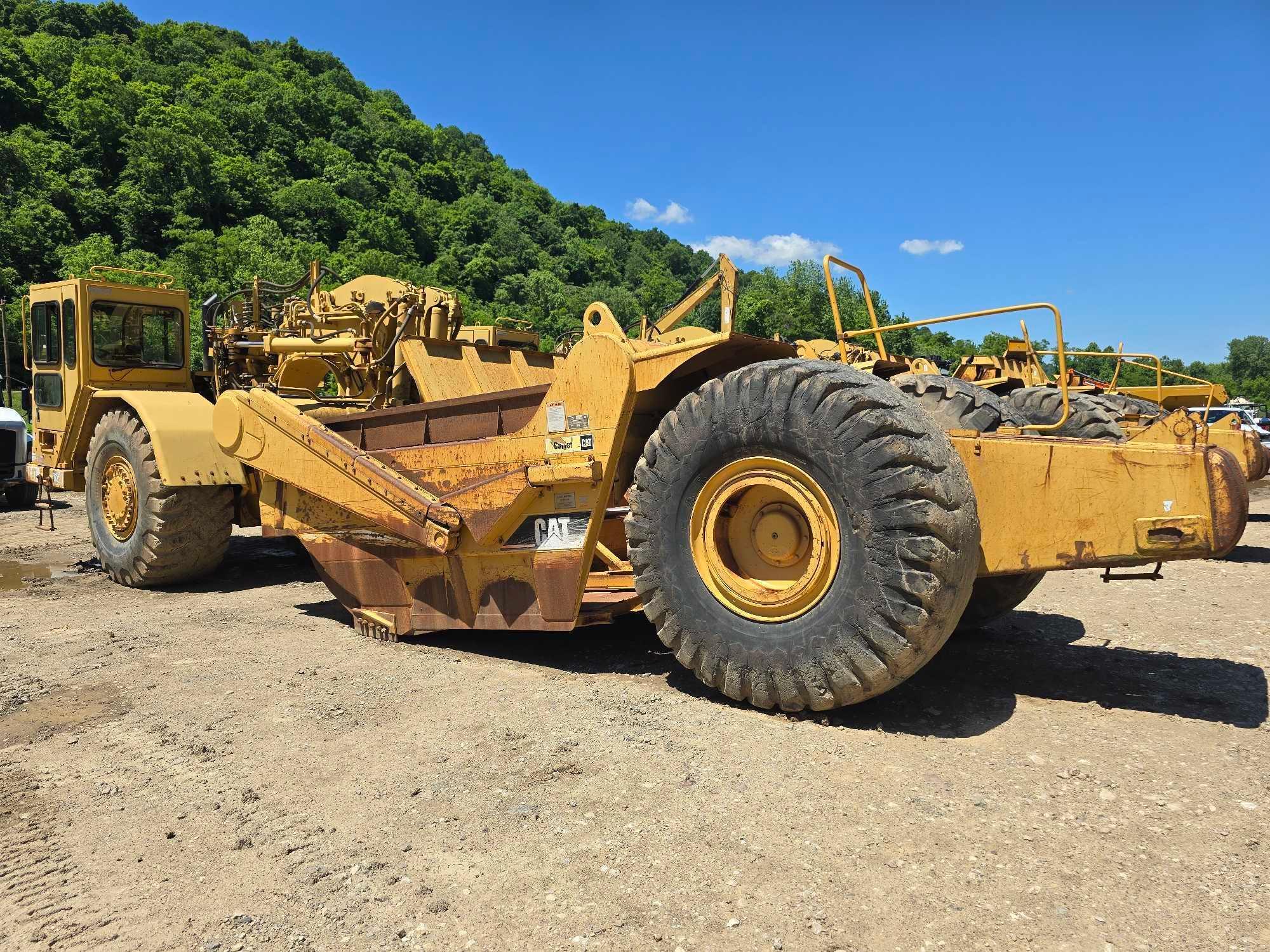 CAT 621F MOTOR SCRAPER SN:4SK00601 powered by Cat 3406 diesel engine, equipped with EROPS, air,