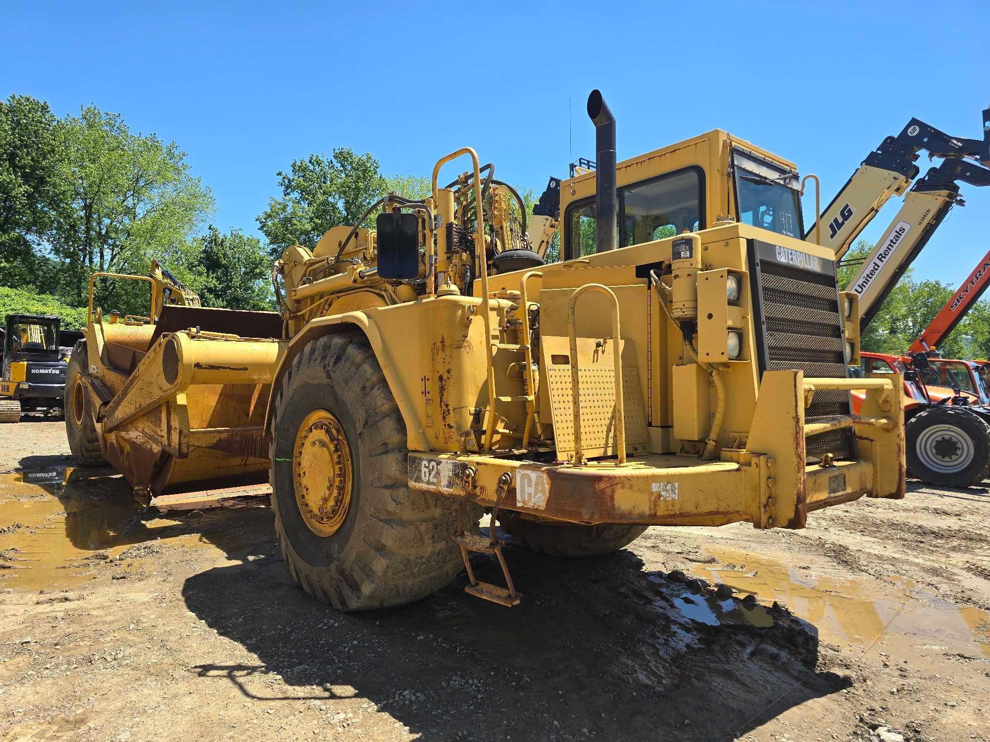 CAT 621F MOTOR SCRAPER SN:4SK00601 powered by Cat 3406 diesel engine, equipped with EROPS, air,