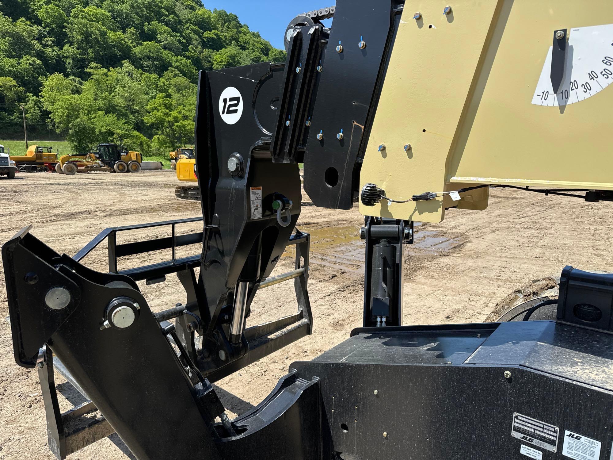 NEW UNUSED 2024 JLG 1255 TELESCOPIC FORKLIFT SN-131826 4x4, powered by Cummins diesel engine, 130hp,