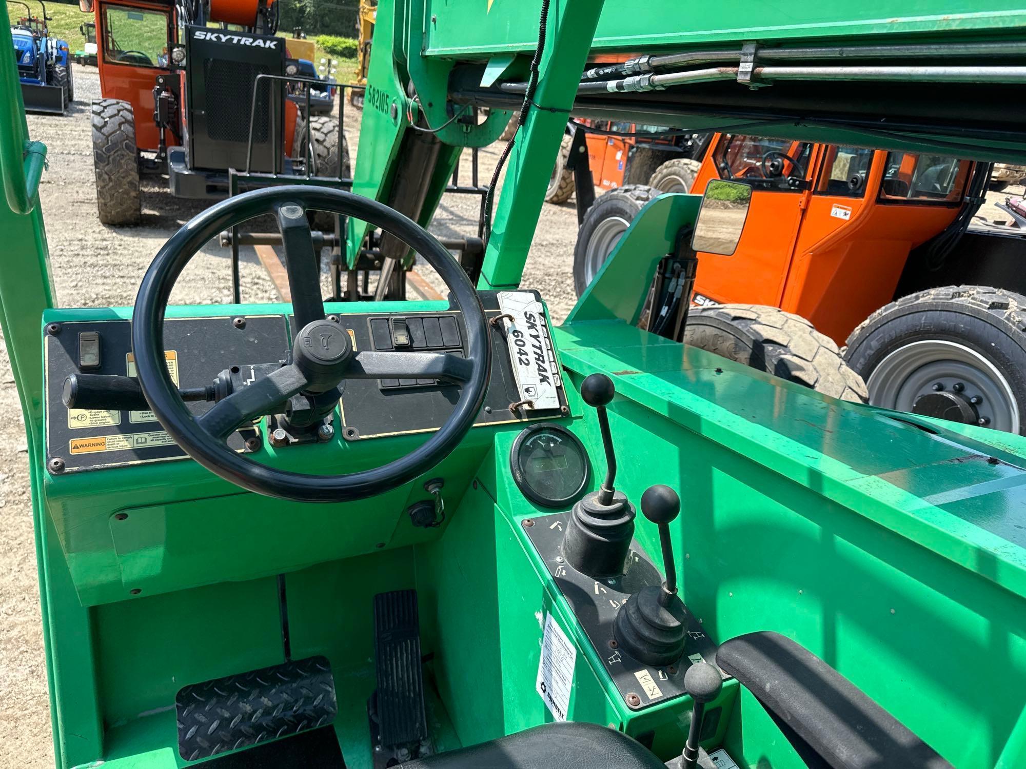 2015 SKYTRAK 6042 TELESCOPIC FORKLIFT 4x4, SN: 57640 powered by diesel engine, equipped with OROPS,