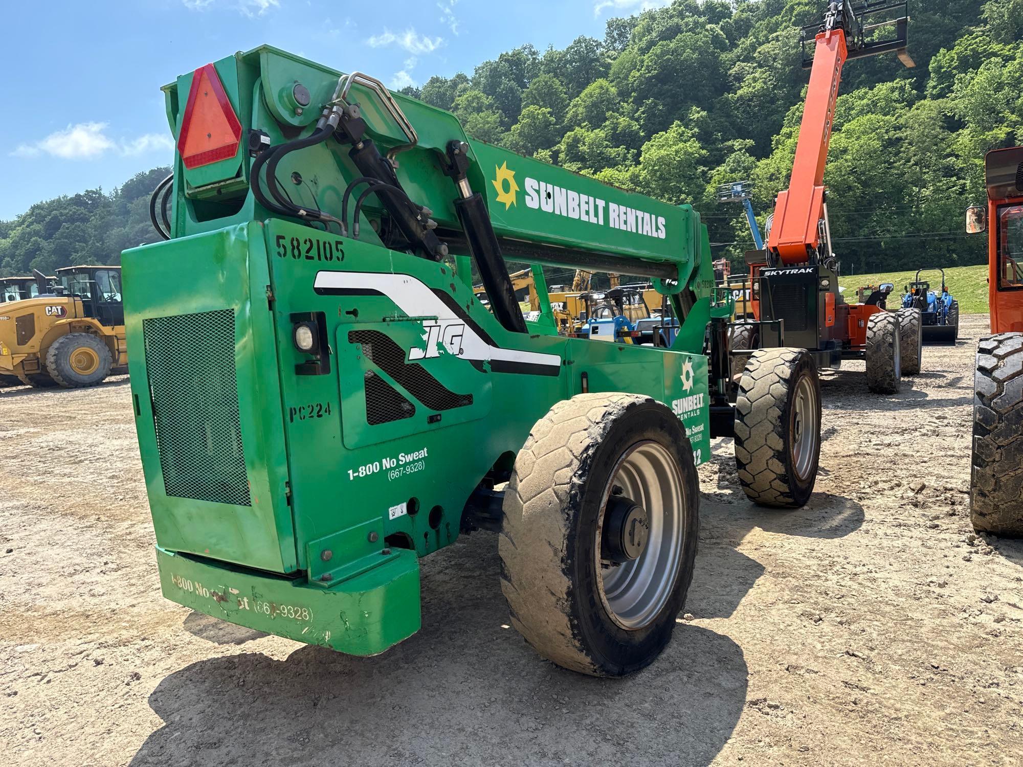 2015 SKYTRAK 6042 TELESCOPIC FORKLIFT 4x4, SN: 57640 powered by diesel engine, equipped with OROPS,