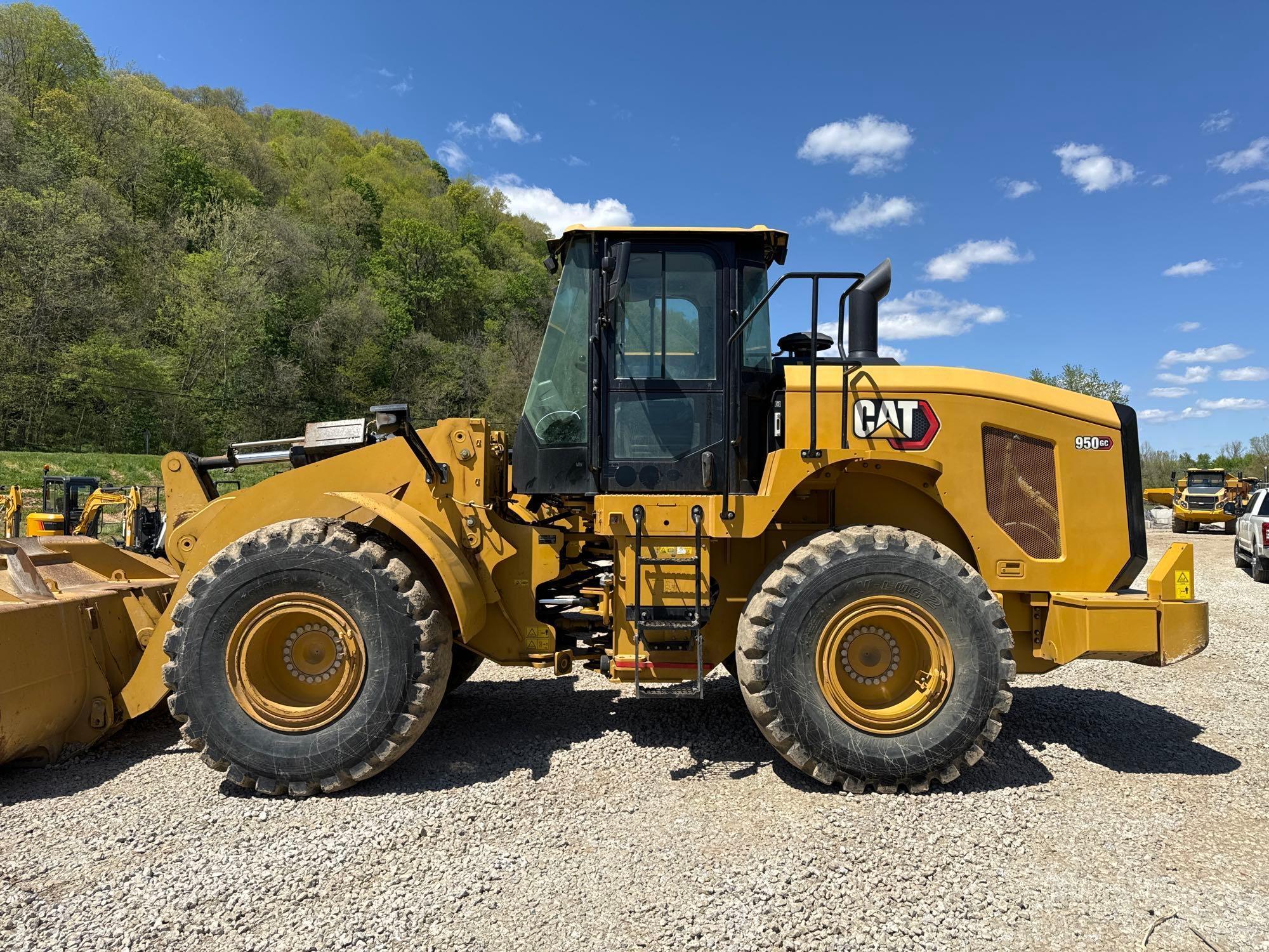 2021 CAT 950GC RUBBER TIRED LOADER SN:M5T03307 powered by Cat diesel engine, equipped with EROPS,