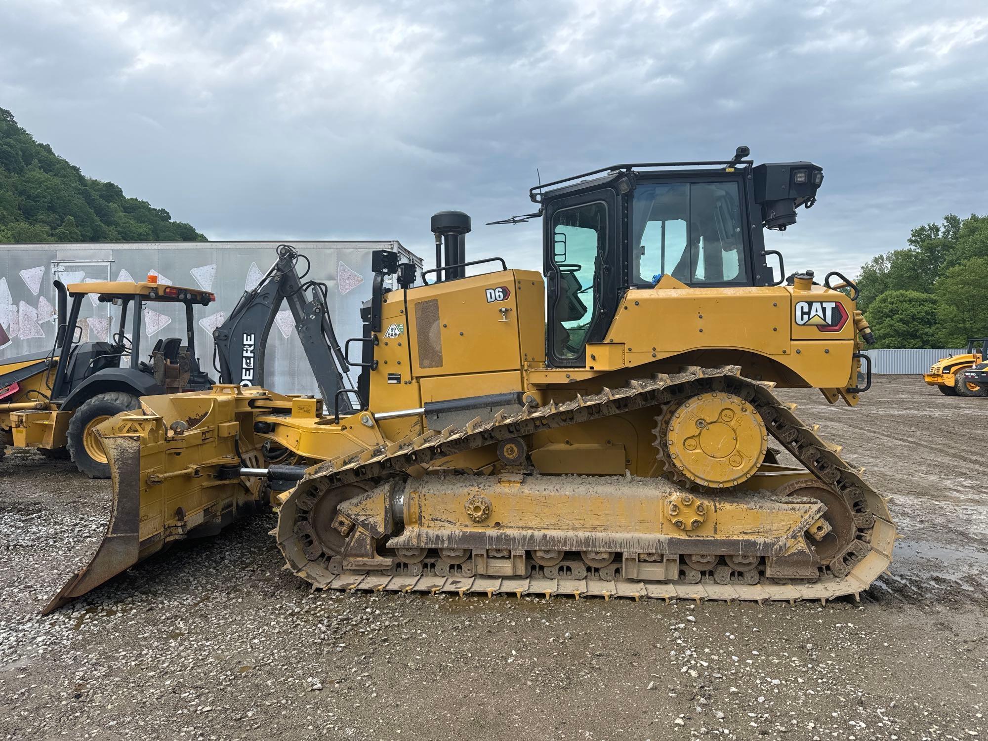 2021 CAT D6LGP CRAWLER TRACTOR SN:HR901003 powered by Cat diesel engine, equipped with EROPS, air,