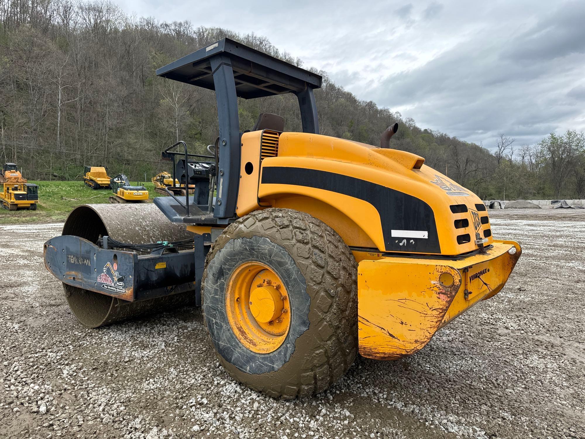 2008 JCB VIBROMAX VM115D VIBRATORY ROLLER SN-800618, powered by JCB diesel engine, equipped with