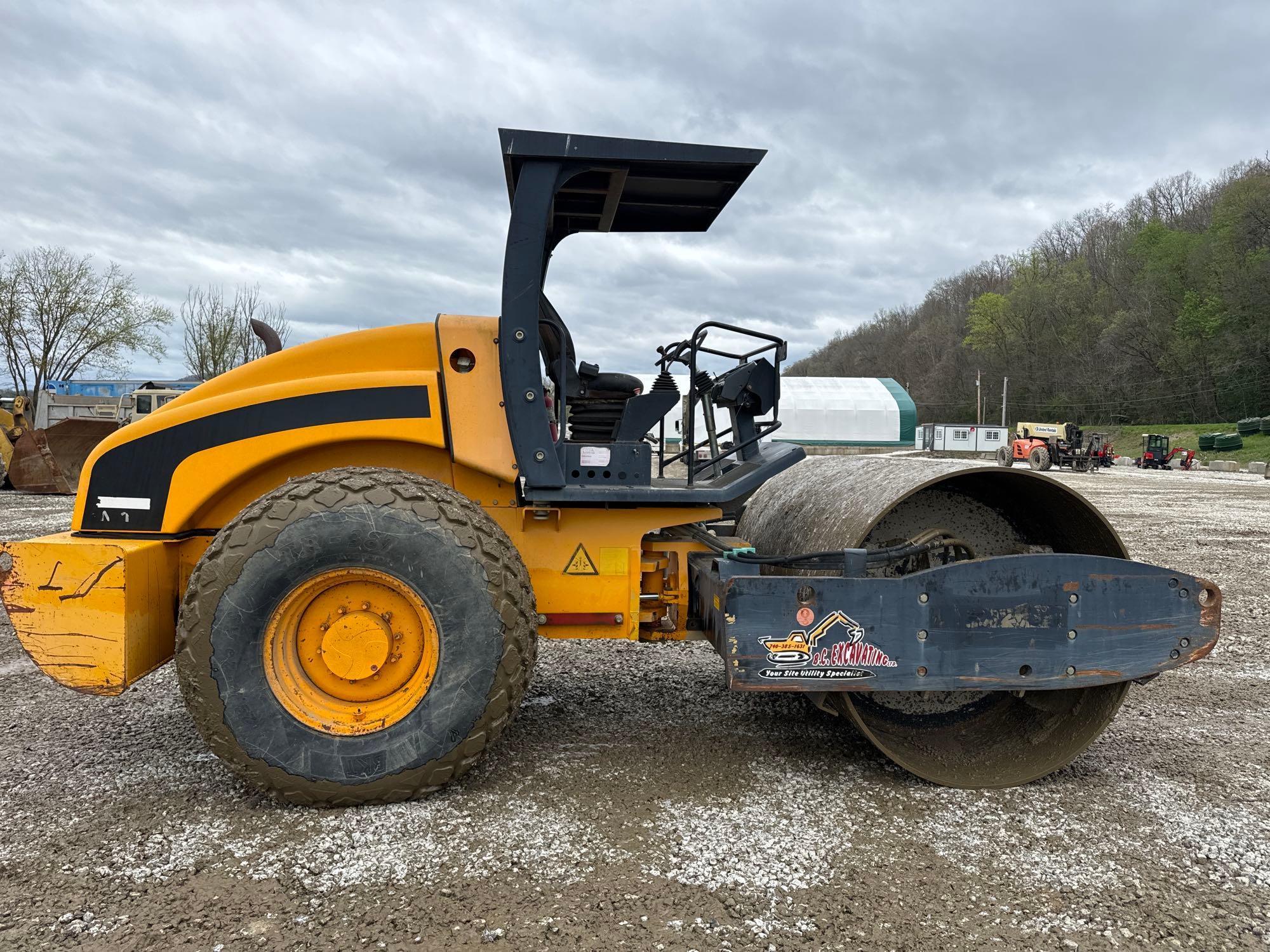 2008 JCB VIBROMAX VM115D VIBRATORY ROLLER SN-800618, powered by JCB diesel engine, equipped with