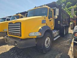 2009 MACK GU814 DUMP TRUCK VN:M001005 powered by Mack MP7 diesel engine, 395hp, equipped with Mack