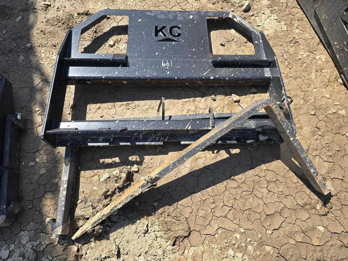 NEW 42IN. FORKS W/ 45IN. FRAME SKID STEER ATTACHMENT