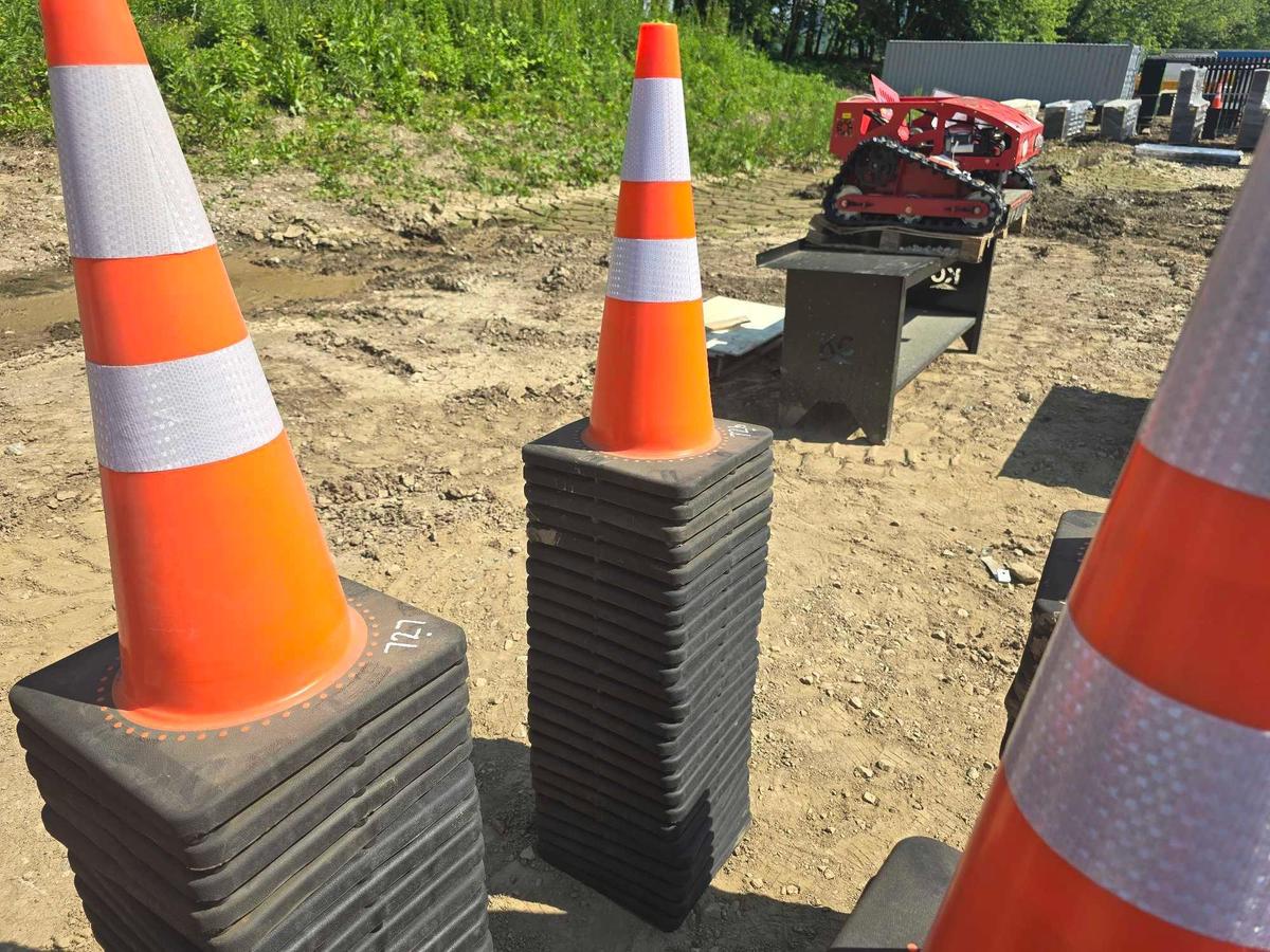 NEW (25) SAFETY HIGHWAY CONES NEW SUPPORT EQUIPMENT