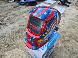 NEW AUTO DARKENING WELDING HELMET NEW SUPPORT EQUIPMENT