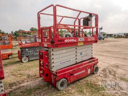 2017 MEC 4046SE SCISSOR LIFT SN:16700180 electric powered, equipped with 40ft. Platform height,