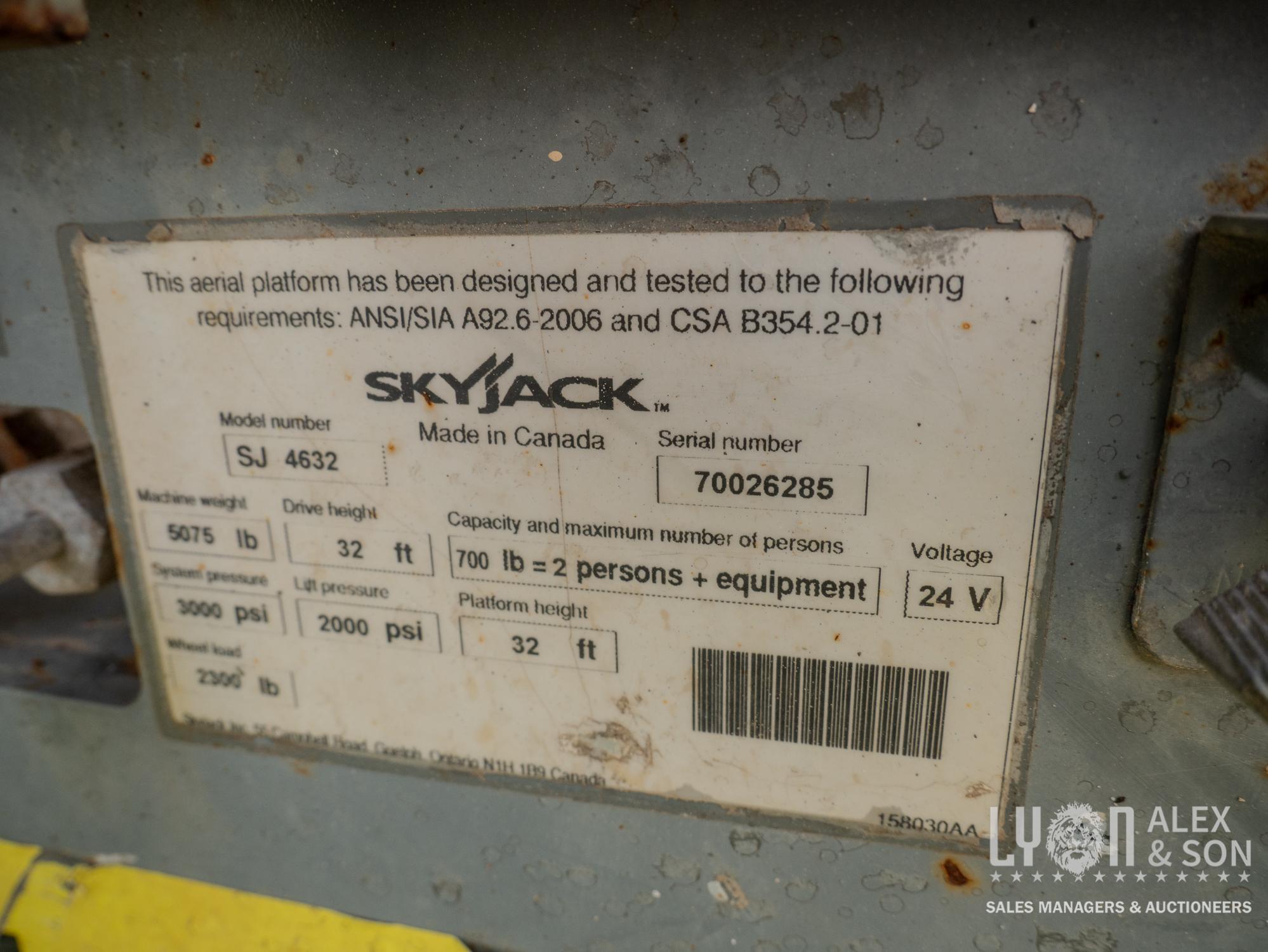 2015 SKYJACK SJIII4632 SCISSOR LIFT SN:70026285 electric powered, equipped with 32ft. Platform