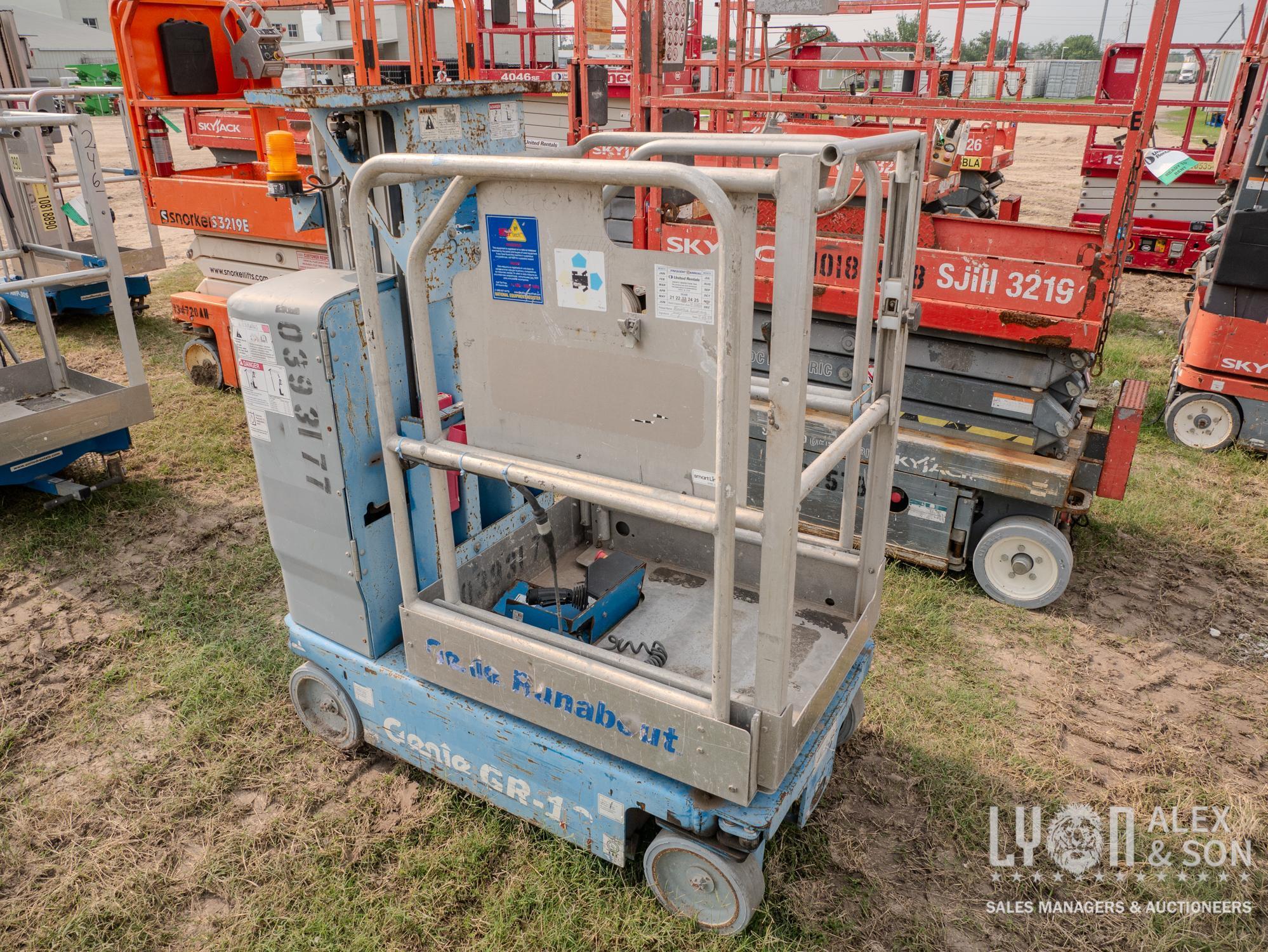 2015 GENIE GR-12 SCISSOR LIFT SN:GR15-39046 electric powered, equipped with 12ft. Platform height.