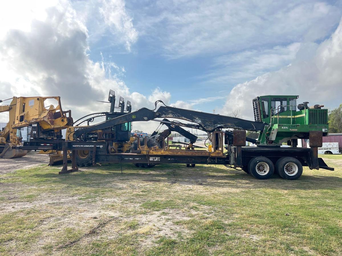 2009 JOHN DEERE 437C LOG LOADER SN:T0437CX173998 powered by John Deere diesel engine, equipped with