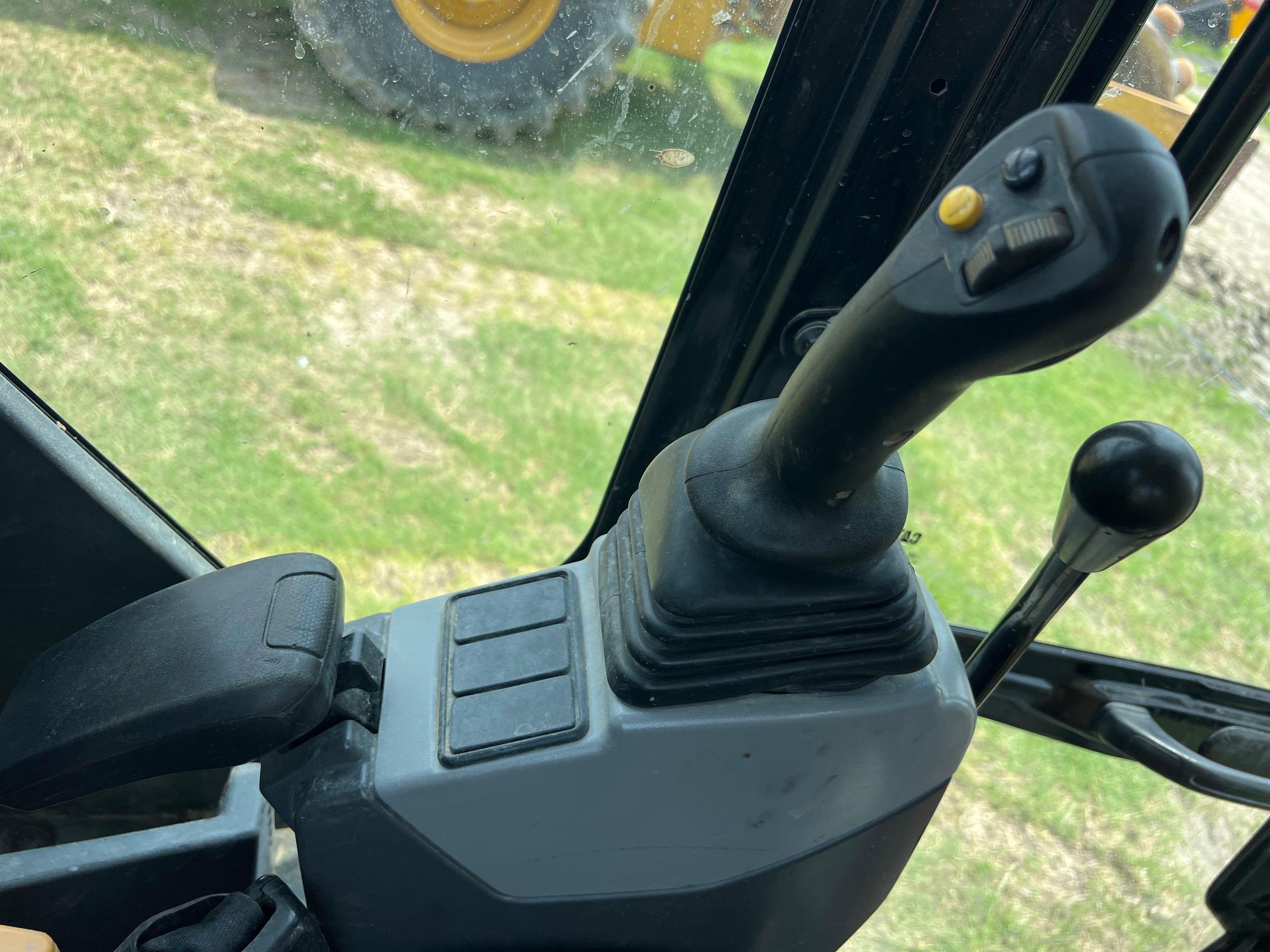 2019 CAT 307.5 HYDRAULIC EXCAVATOR SN:GW701335 powered by Cat diesel engine, equipped with Cab, air,