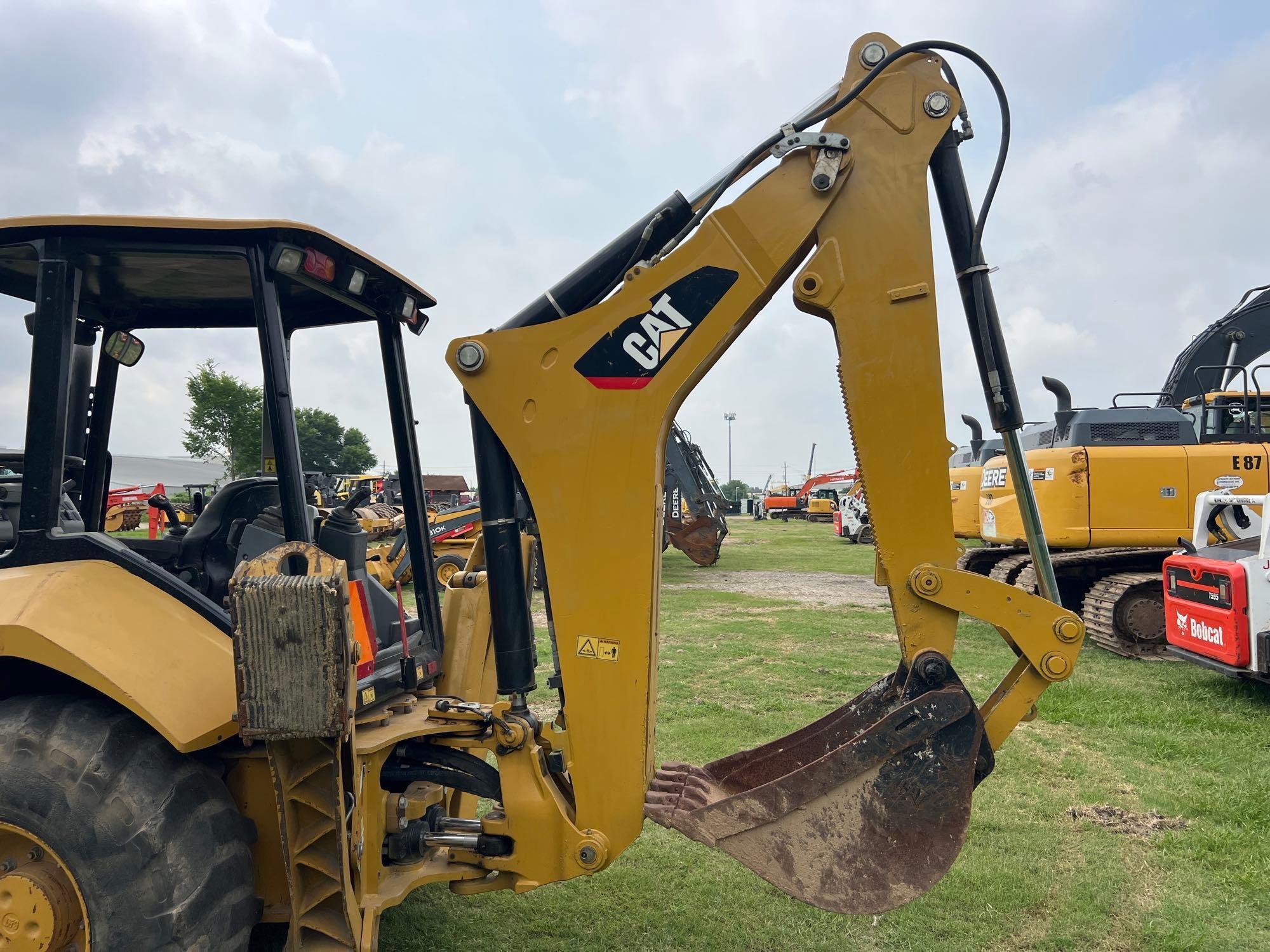 2017 CAT 420F2IT TRACTOR LOADER BACKHOE SN:HWD02253 4x4, powered by Cat diesel engine, equipped with