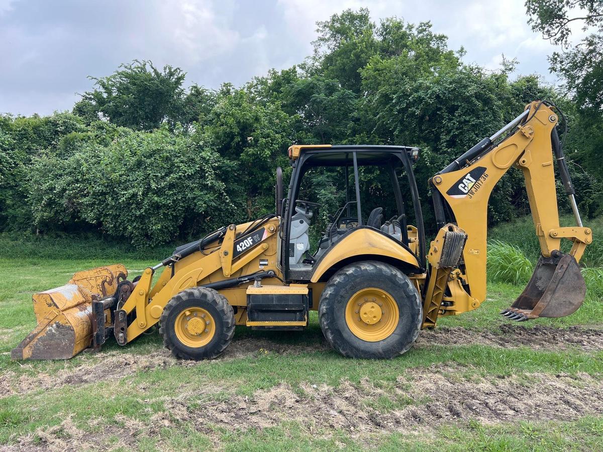 2013 CAT 420F2IT TRACTOR LOADER BACKHOE SN:JWJ01736 4x4, powered by Cat diesel engine, equipped with