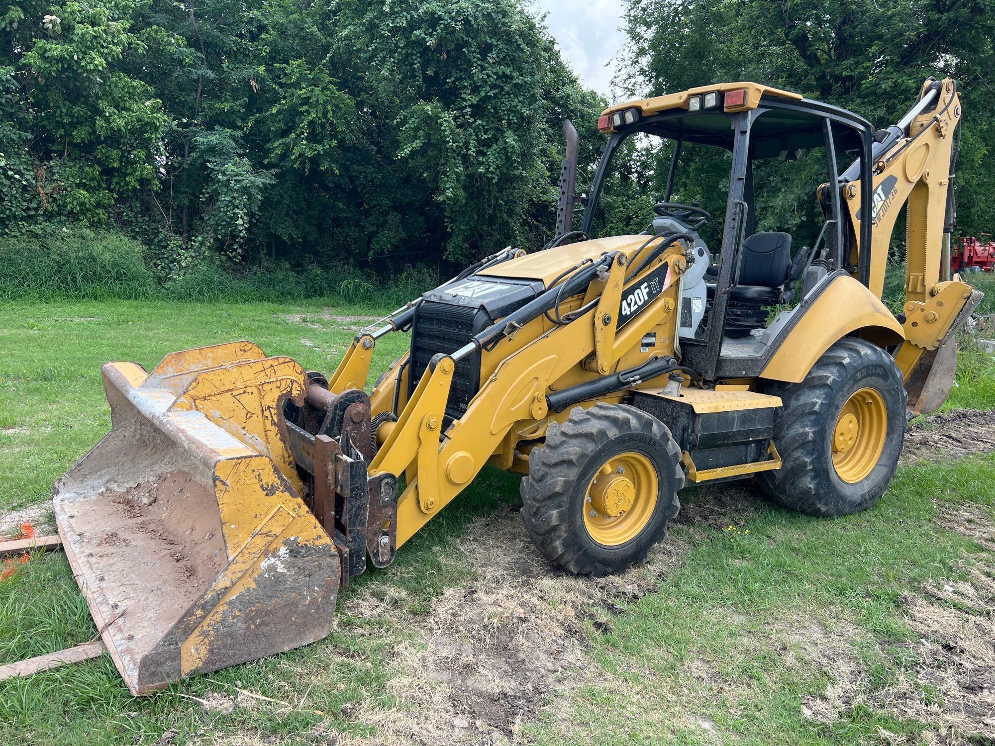 2013 CAT 420F2IT TRACTOR LOADER BACKHOE SN:JWJ01736 4x4, powered by Cat diesel engine, equipped with
