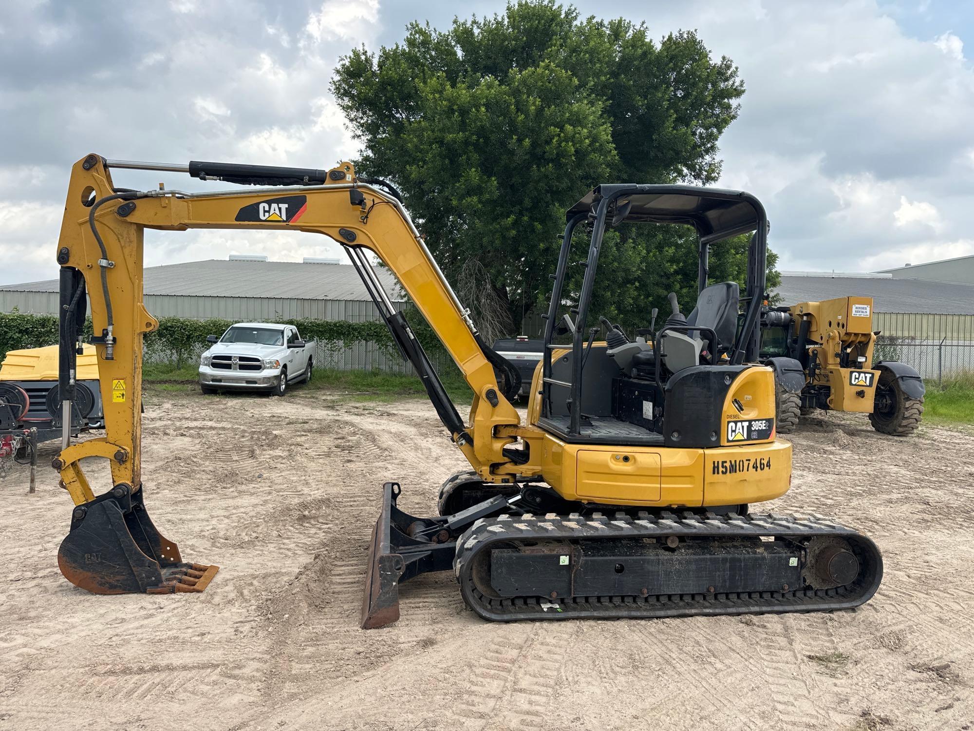 2018 CAT 305E2CR HYDRAULIC EXCAVATOR SN:H5M07464 powered by Cat diesel engine, equipped with OROPS,