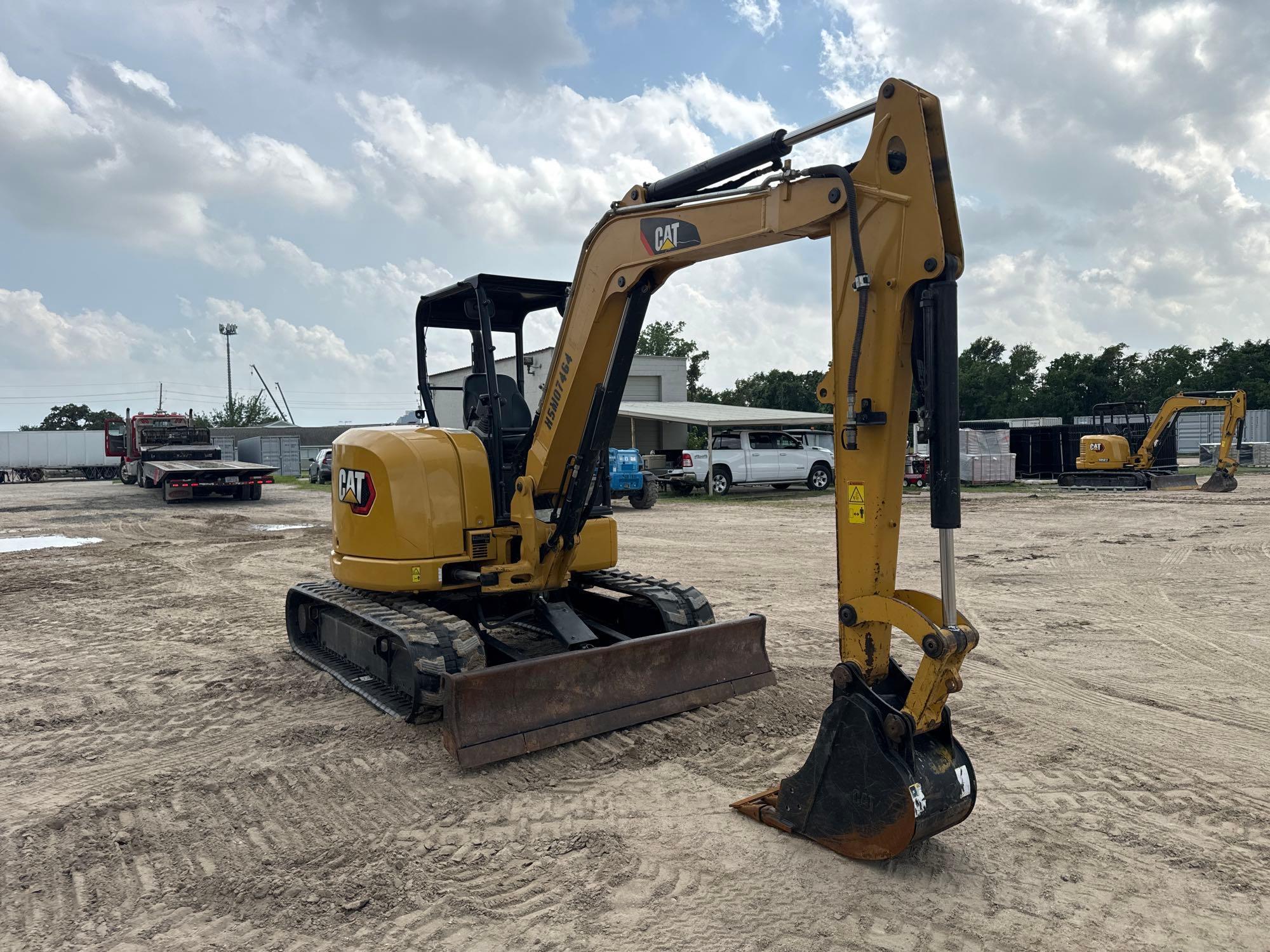 2018 CAT 305E2CR HYDRAULIC EXCAVATOR SN:H5M07464 powered by Cat diesel engine, equipped with OROPS,