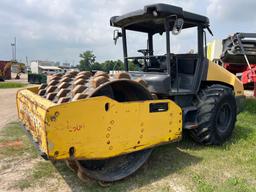 2014 DYNAPAC CA2500PD VIBRATORY ROLLER SN:13837 powered by Cummins diesel engine, equipped with