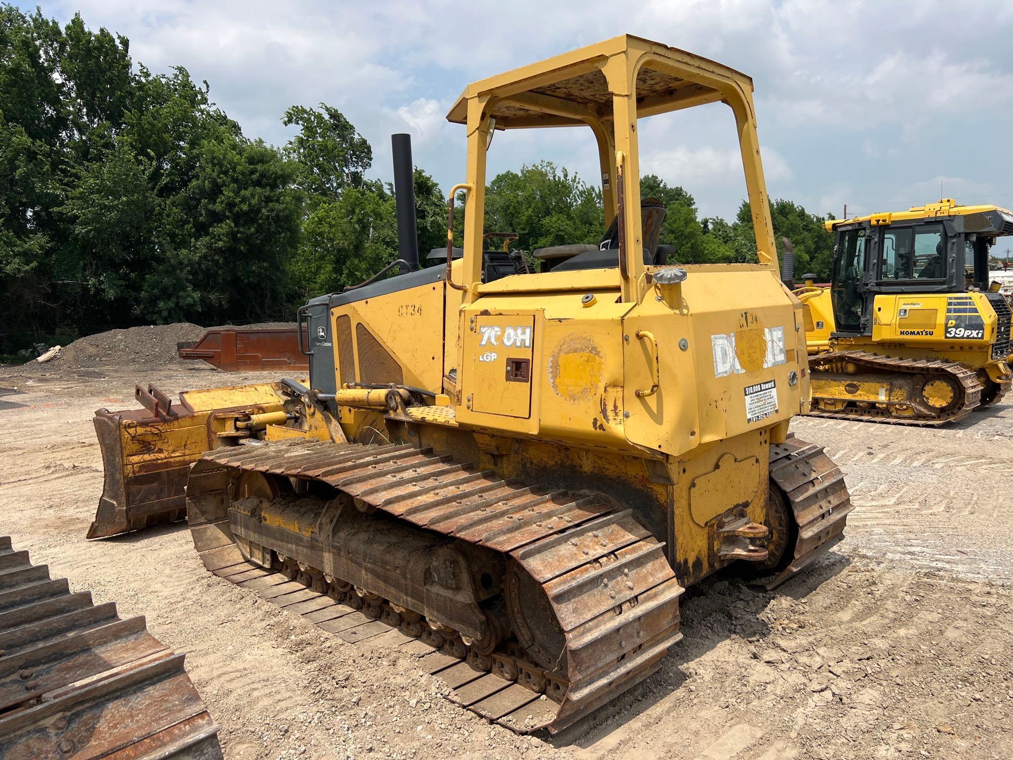 JOHN DEERE 700HLGP CRAWLER TRACTOR SN:X939460 powered by John Deere diesel engine, equipped with