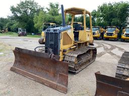 JOHN DEERE 550HLT CRAWLER TRACTOR SN:X926889 powered by John Deere diesel engine, equipped with