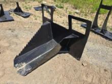 NEW 40IN. SPADE BUCKET SKID STEER ATTACHMENT