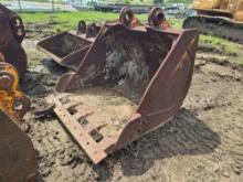 QTY OF ASSORTED SIZE EXCAVATOR BUCKET