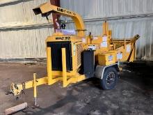 BANDIT 200 WOOD CHIPPER SN:16954 powered by John Deere diesel engine, equipped with 12in. Diameter,