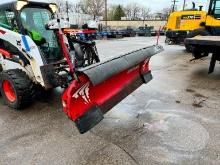 WESTERN 8FT.-10FT. WIDEOUT POWER ANGLE SNOW PLOW, ULTRAMOUNT 2 SNOW EQUIPMENT. Located: 4810 Lilac