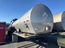 1988 FRUEHAUF TANKER TRAILER VN:1H4T04425JK026601 equipped with 7,000 gallon capacity, 68,000lb