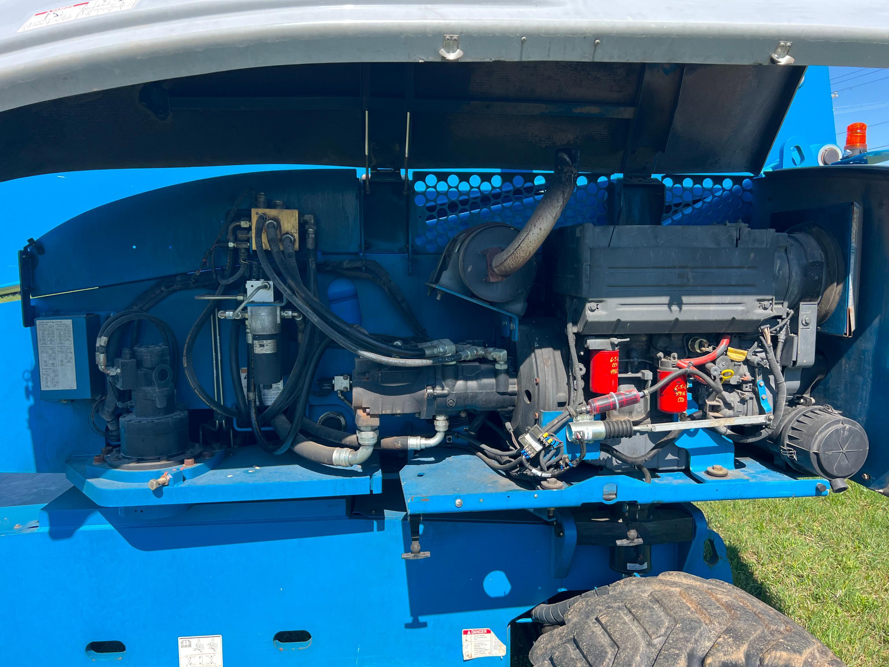 2015 GENIE S-80X BOOM LIFT SN:S80X15-13131 4x4, powered by diesel engine, equipped with 80ft.