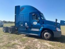 2015 FREIGHTLINER TRUCK TRACTOR VN:GK3713 powered by Volvo D13 diesel engine, equipped with