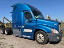 FREIGHTLINER TRUCK TRACTOR VN:GK3710 powered by Volvo D13 diesel engine, equipped with automatic
