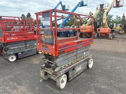 SKYJACK 3226 SCISSOR LIFT SN:270008681 electric powered, equipped with 26ft. Platform height, slide
