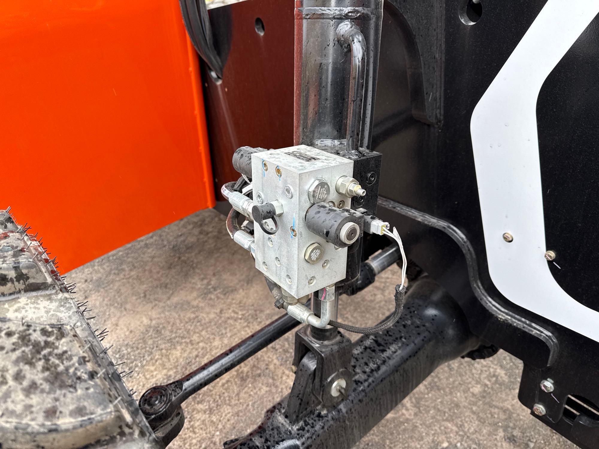NEW UNUSED SKYTRAK 8042 TELESCOPIC FORKLIFT SN:160138224 4x4, powered by diesel engine, 74hp,