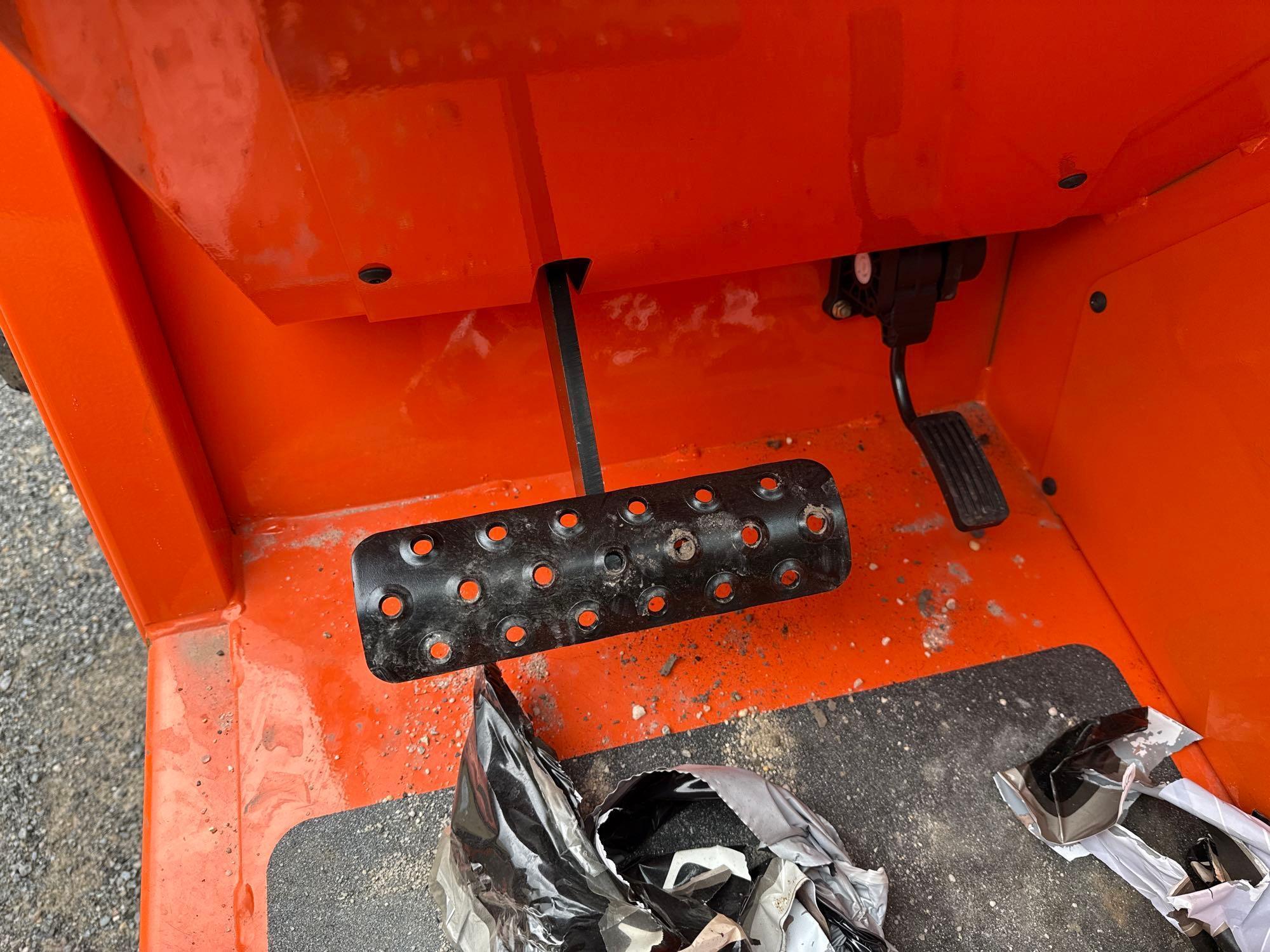 NEW UNUSED SKYTRAK 8042 TELESCOPIC FORKLIFT SN:160138224 4x4, powered by diesel engine, 74hp,