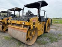 2016 CAT CB64B ASPHALT ROLLER SN:C5600193 powered by Cat diesel engine, equipped with OROPS,