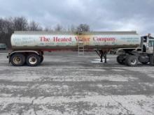 TRAILMOBILE TANKER TRAILER VN:40939 equipped with 8,000 gallon capacity, 40ft. length, 11R24.5