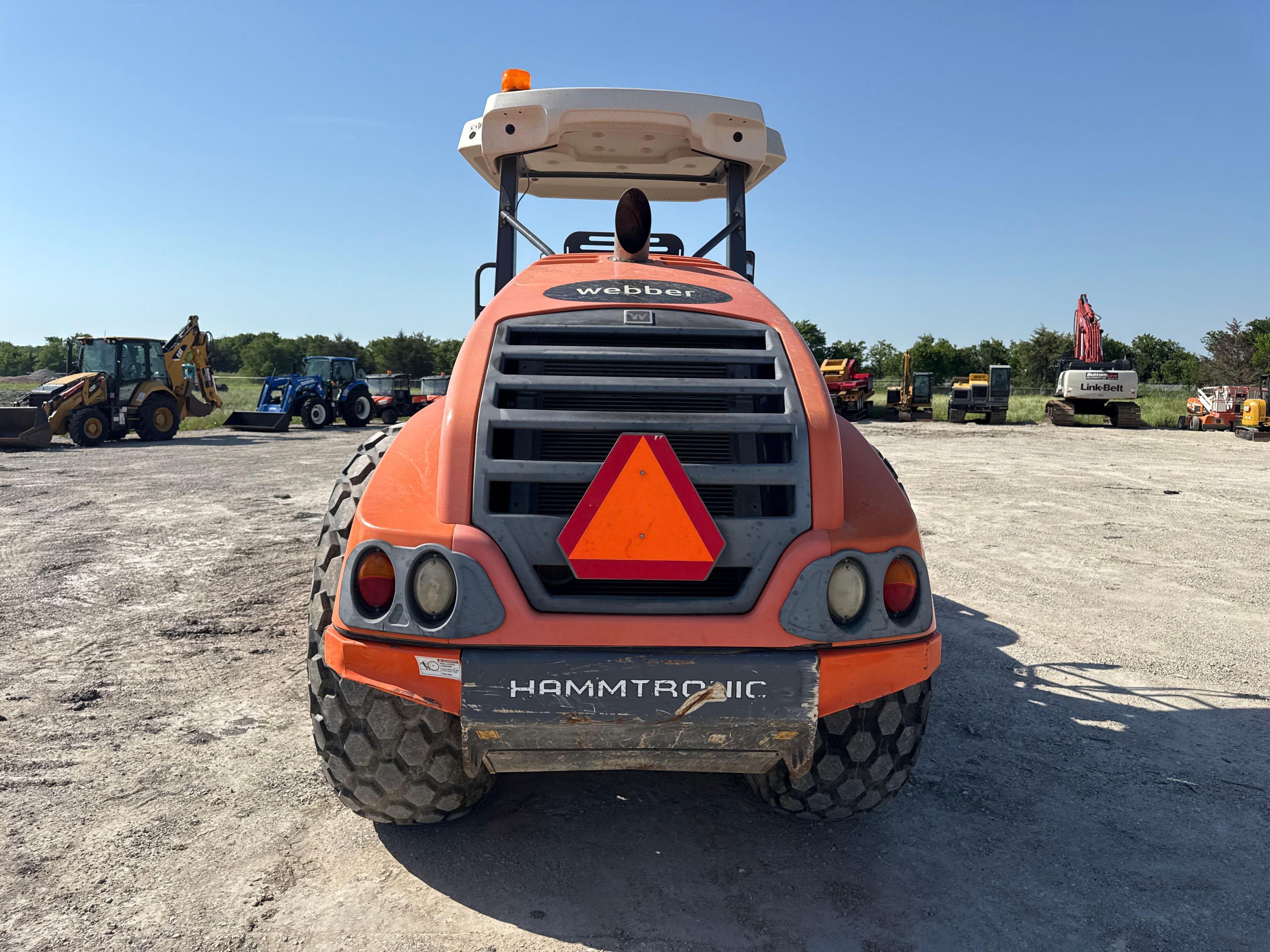 2018 HAMM H10I VIBRATORY ROLLER SN:H2350721 powered by diesel engine, equipped with OROPS, 84in.