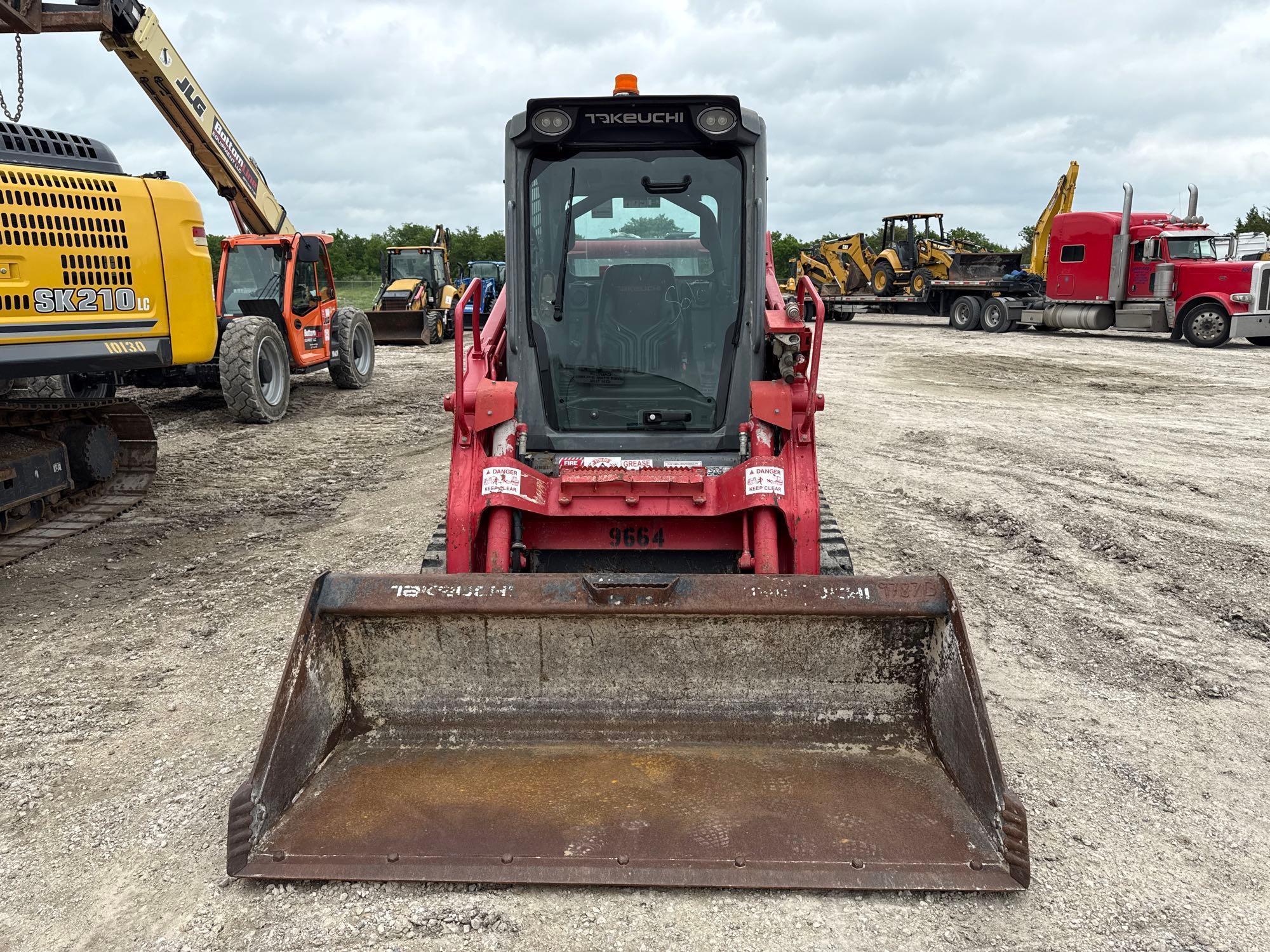 2020TAKEUCHITL10V2-CR RUBBER TRACKED SKID STEER SN:410003568 powered by diesel engine, equipped