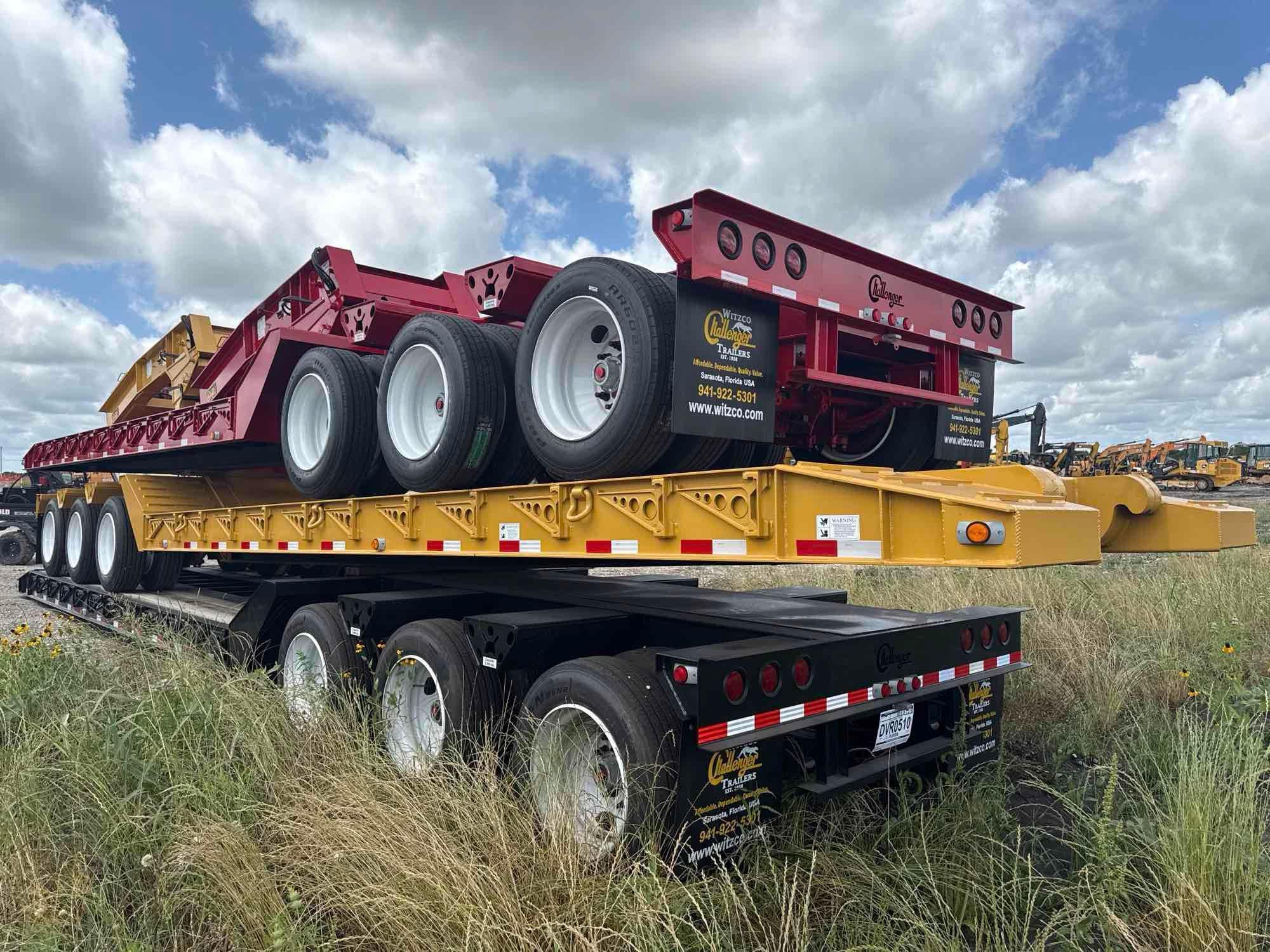 NEW UNUSED WITZCO RG52 DETACHABLE GOOSENECK TRAILER YELLOW VN:S000256 104,000# load capacity, 3