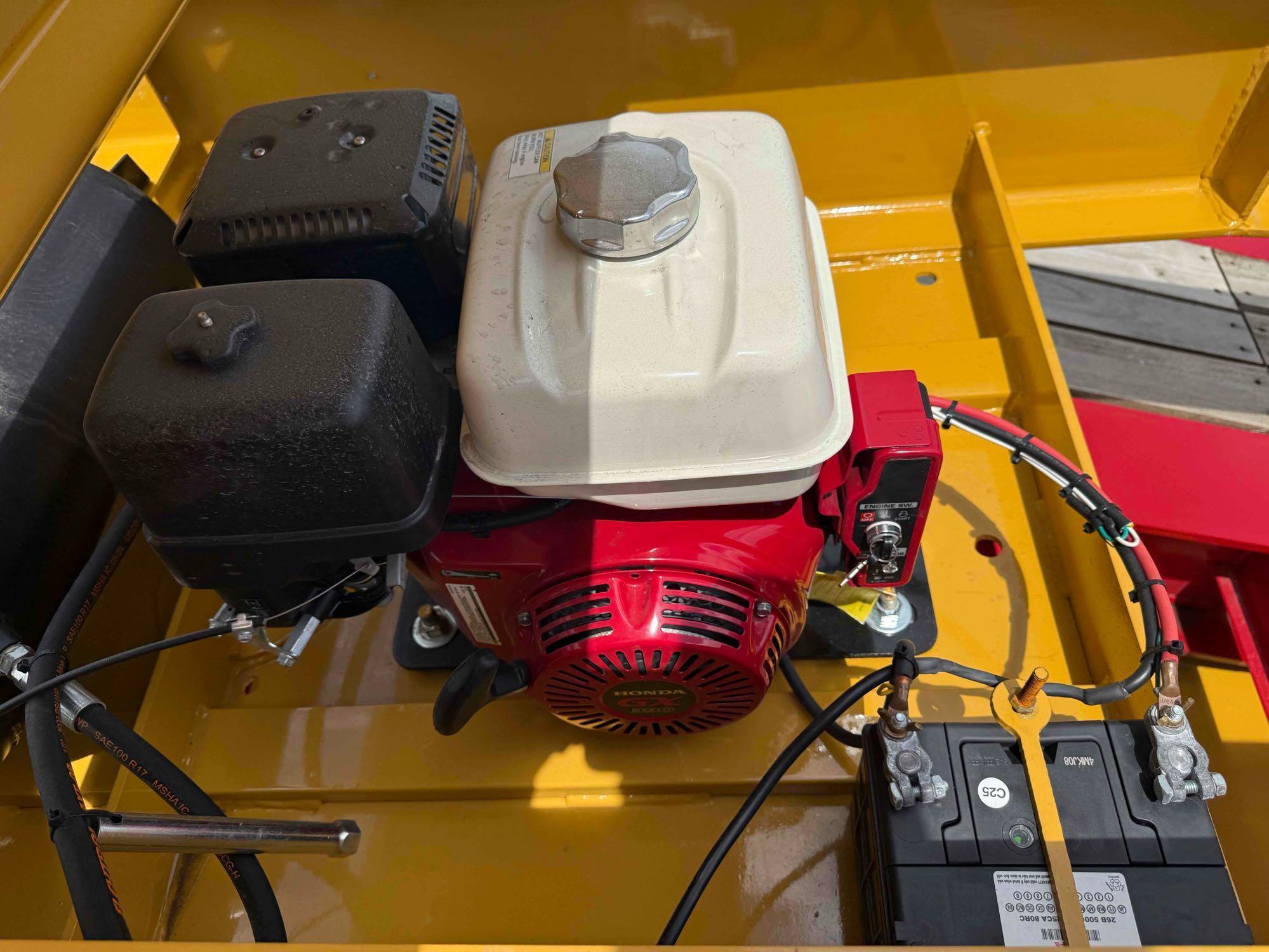 NEW UNUSED WITZCO RG52 DETACHABLE GOOSENECK TRAILER YELLOW VN:S000256 104,000# load capacity, 3