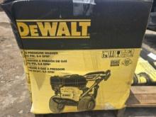 NEW DEWALT 61147 3300PSI PRESSURE WASHER powered by Dewalt 208cc gas engine, equipped with 2.4 GPM,