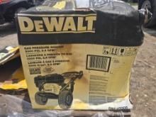NEW DEWALT 61147 3300PSI PRESSURE WASHER powered by Dewalt 208cc gas engine, equipped with 2.4 GPM,