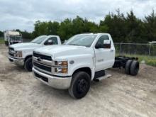 NEW UNUSED 2023 CHEVY 5500 CAB & CHASSIS VN: 258612 powered by V8 5.2L turbo diesel engine, equipped